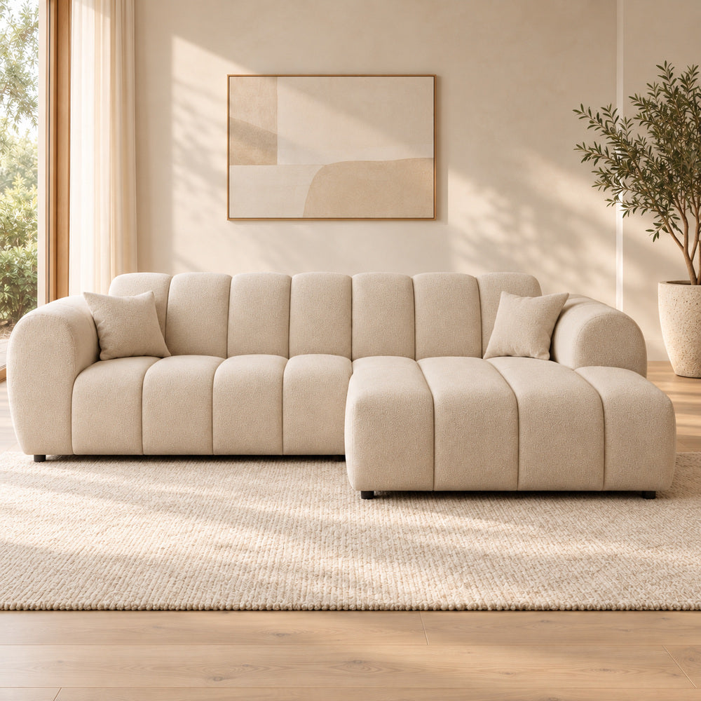 Canapé d’angle droit en tissu Cremona beige 270 x 156 cm – Astrus