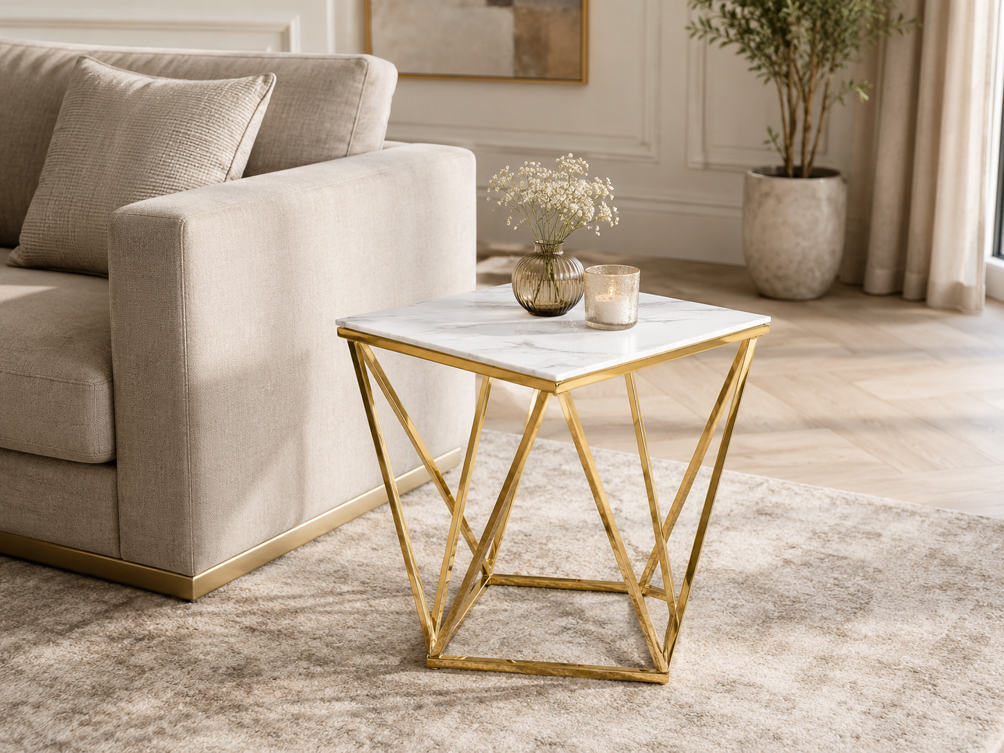 Bout de Canapé ALINA Gold & Marbre Blanc – 50x50x56 cm #couleur_marbre_blanc