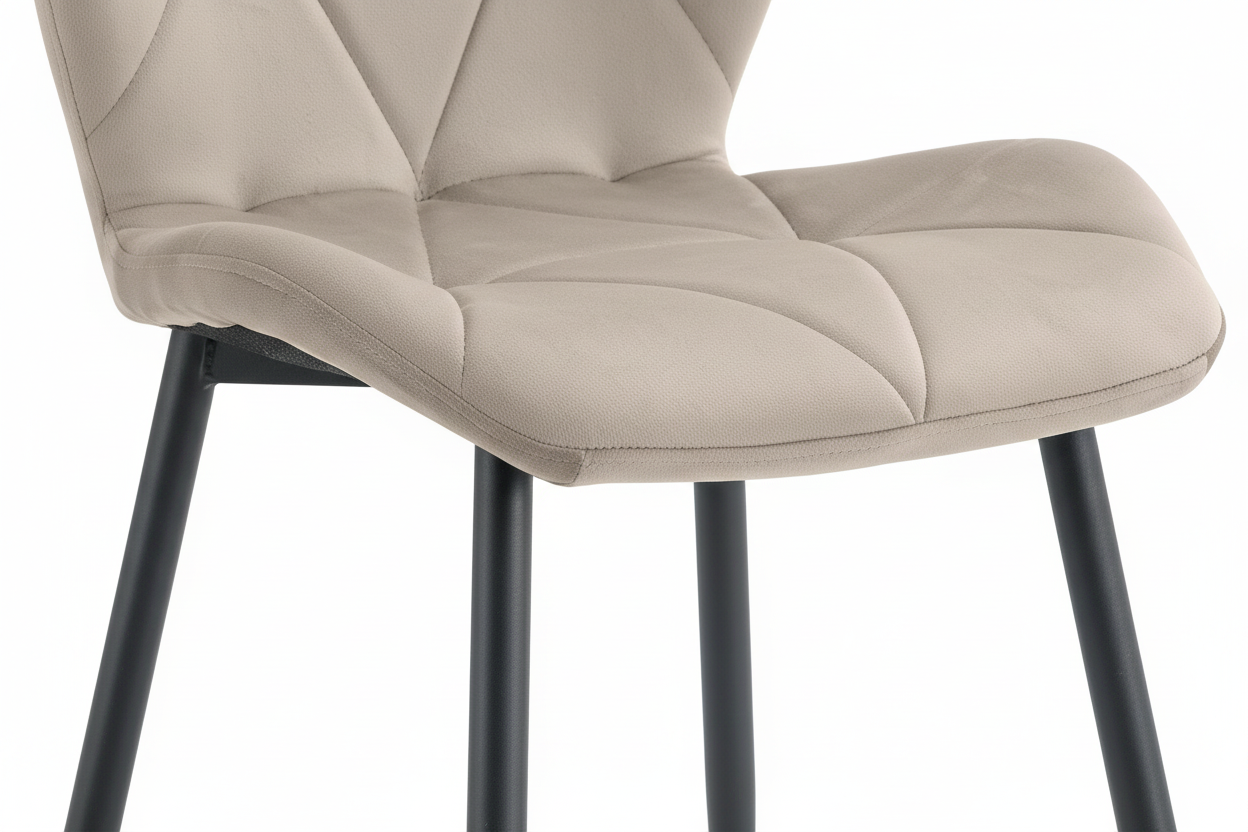Lot 4 Chaises Salle à Manger Coquillage Velours Taupe Pieds Métal Noir 46x58,5x87cm