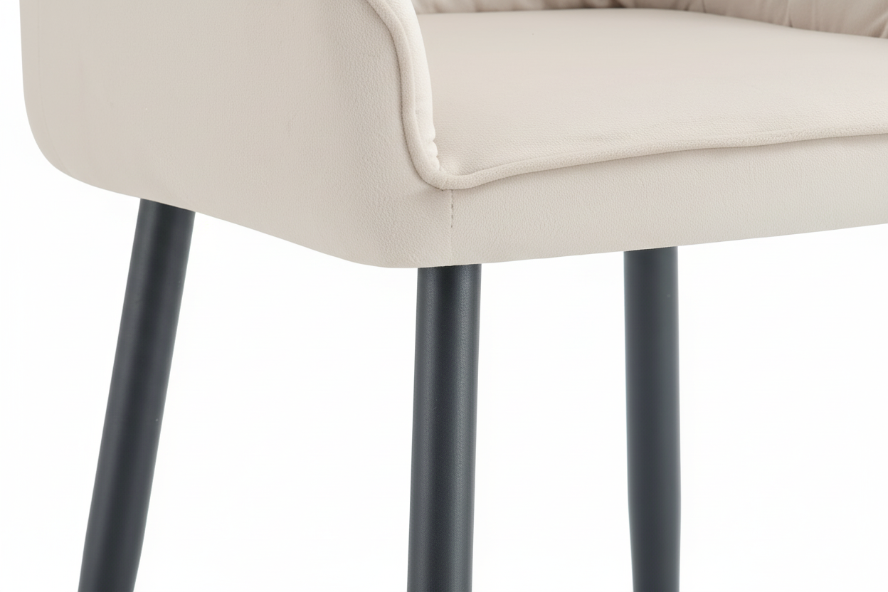 Lot 2 Chaises Salle à Manger Jade Accoudoirs Velours Beige Pieds Métal Noir 53,5x53x84cm