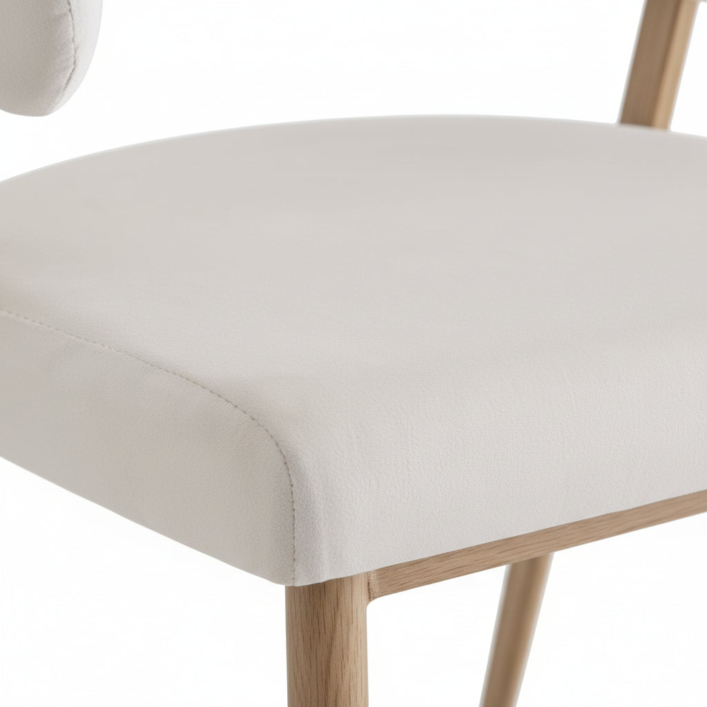 Lot 4 chaises salle à manger velours beige pieds effet bois LAMIA #couleur_beige