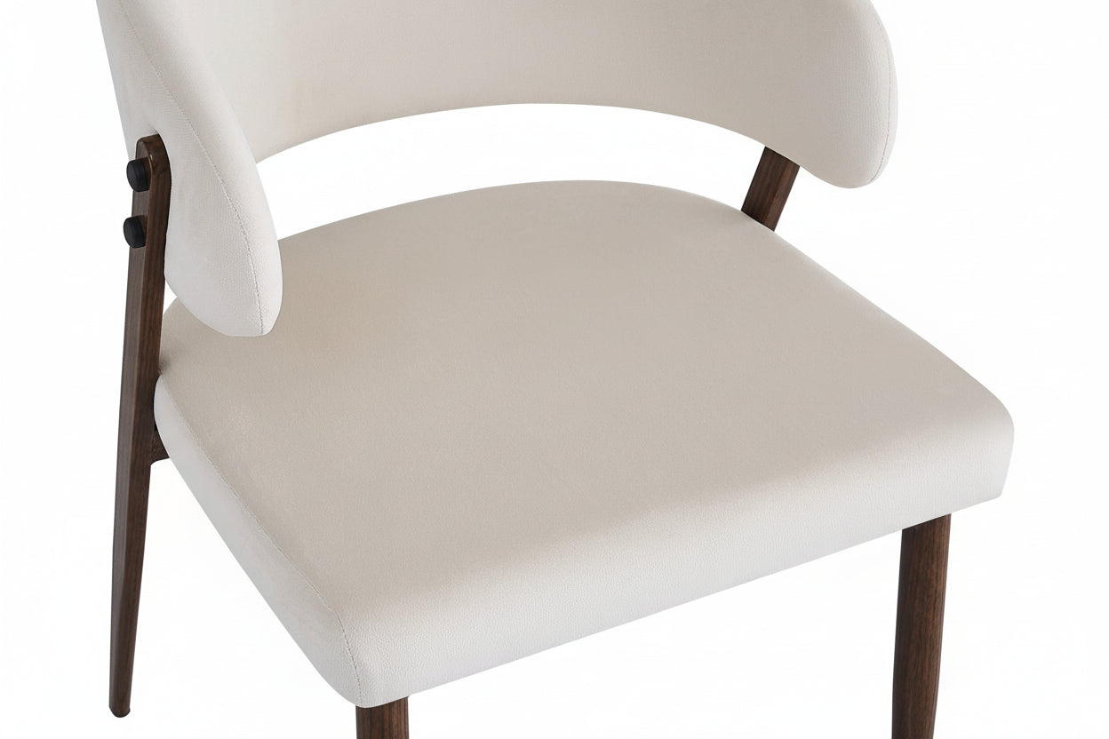 Lot de 4 chaises salle à manger velours beige pieds effet noyer métal LAMIA #couleur_beige