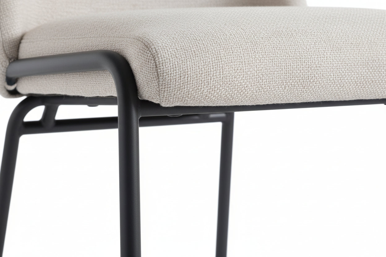 Lot 4 Chaises Salle à Manger Cali Tissu Effet Lin Beige Pieds Métal Noir 47x58,5x86,5cm