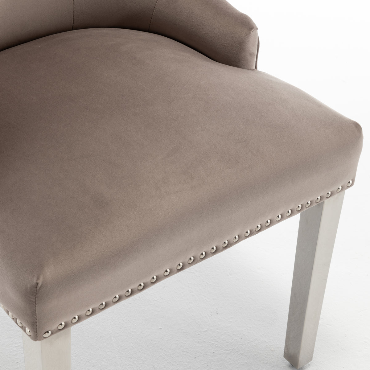 Lot de 2 chaises ANNEAU matelassée et cloutée Chrome velours - Moka