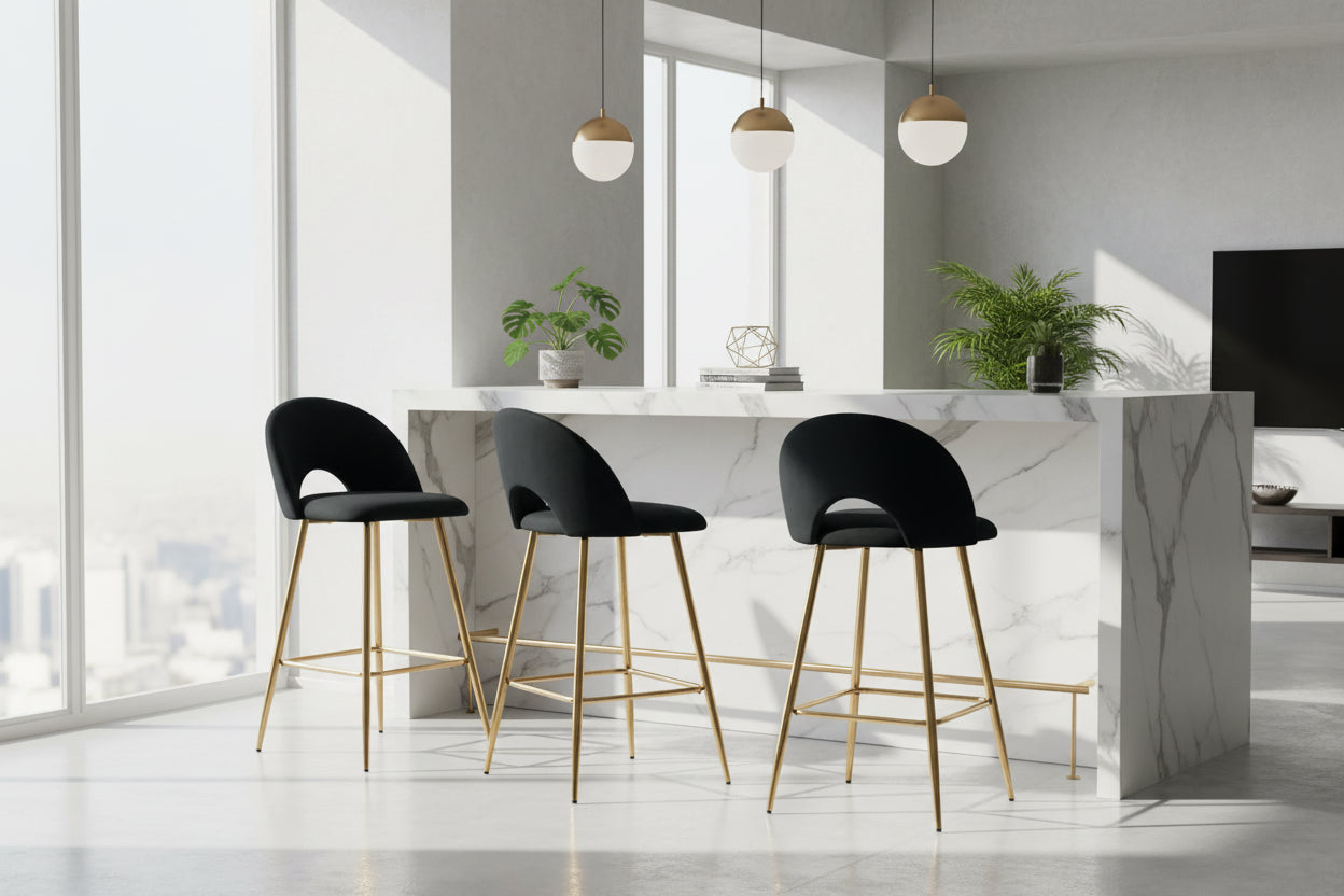 Lot 2 Tabourets de Bar Teddy Velours Noir Pieds Gold 47x36x98cm