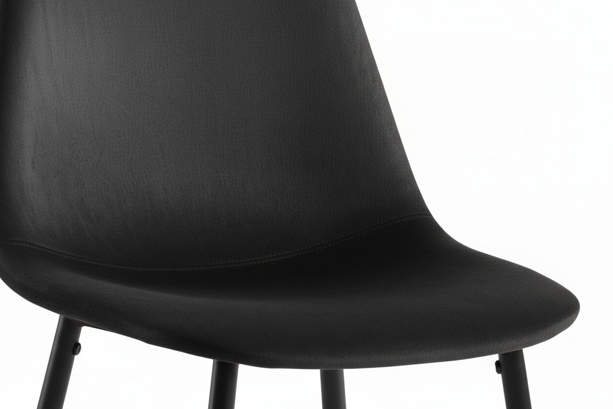 Lot de 4 chaises scandinaves velours noir pieds métal noir 43,5x40x87cm