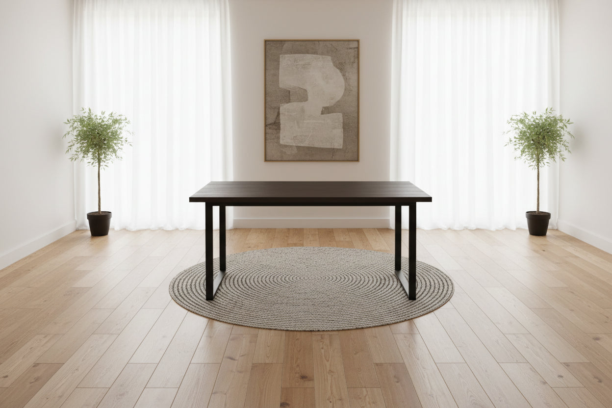 Table à manger bois noir 160x90 cm 4-6 couverts pied métal noir – BELGRADE