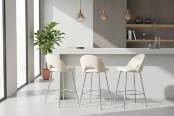 Lot 2 Tabourets de Bar Teddy Velours Beige Pieds Chrome 47x36x98cm