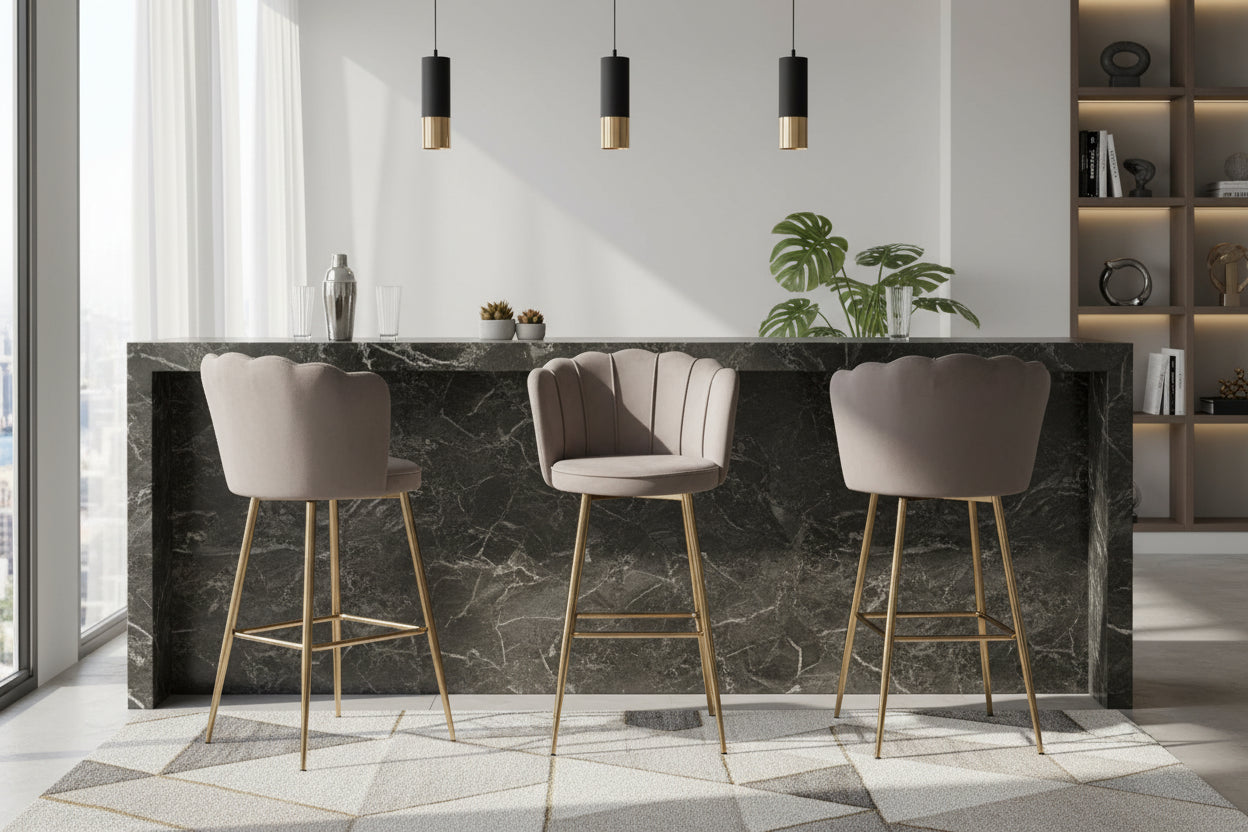 Lot 2 Tabourets de Bar Nymphea Velours Moka Pieds Gold