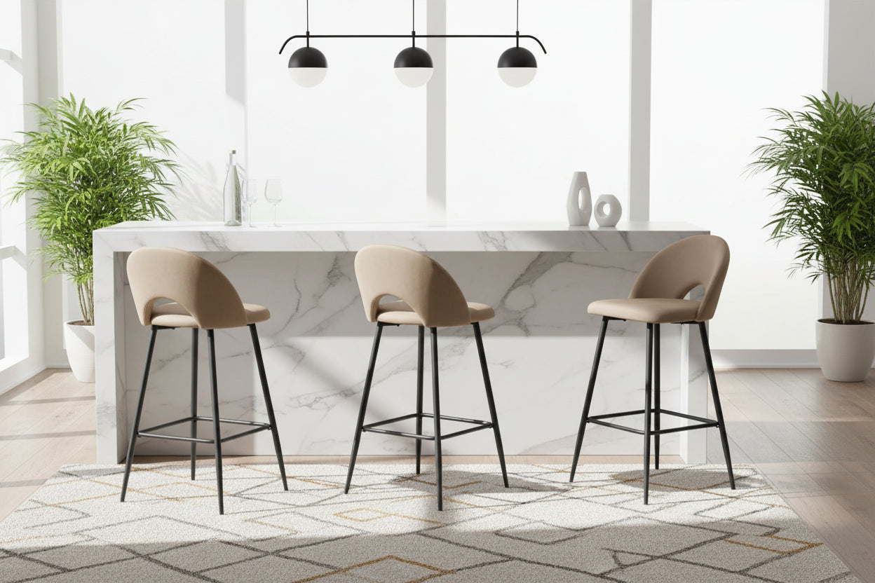 Lot 2 Tabourets de Bar Teddy Velours Taupe Pieds Métal Noir 47x36x98cm