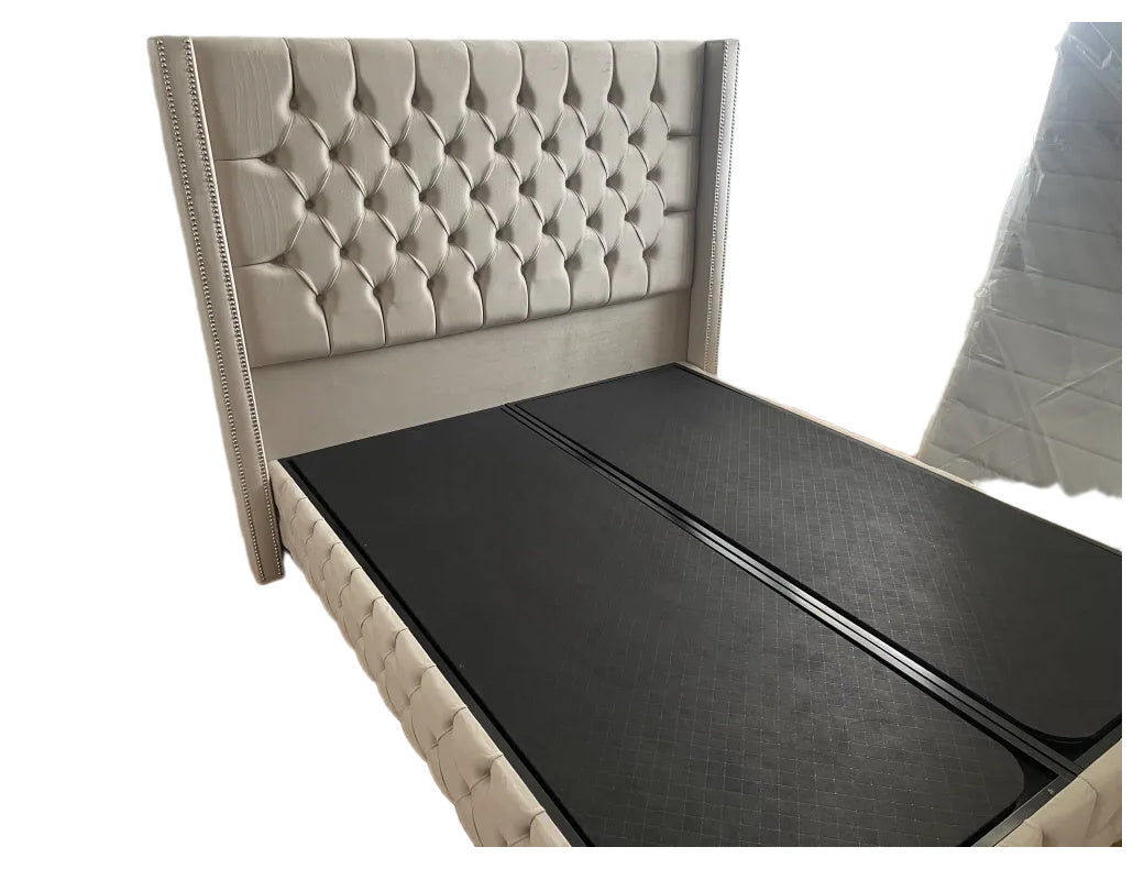 Lit coffre BOX clouté 140x190 cm