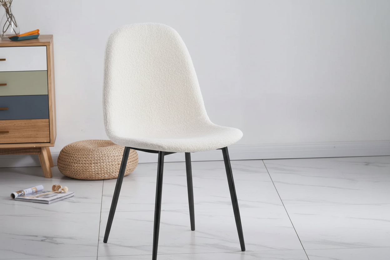 Lot de 6 chaises scandinaves velours blanc doudou pieds métal noir 44x50x87 cm
