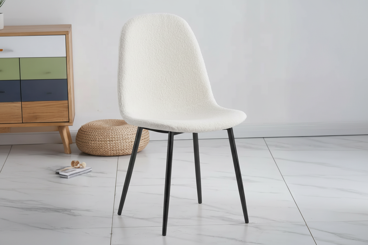 Lot de 6 chaises scandinaves velours blanc doudou pieds métal noir 44x50x87 cm