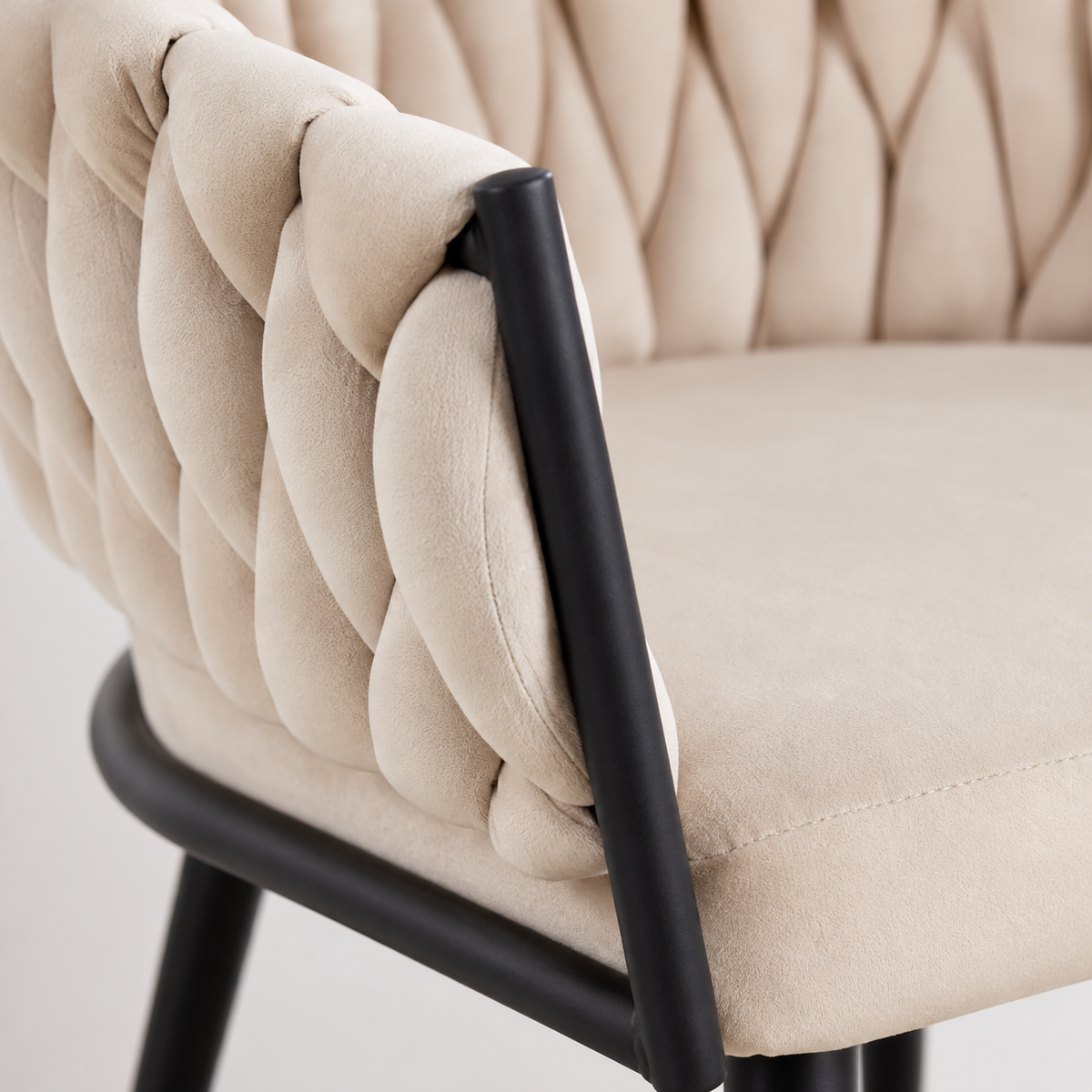 Lot de 2 chaises TRESSEES Velours Pied en métal noir - Beige