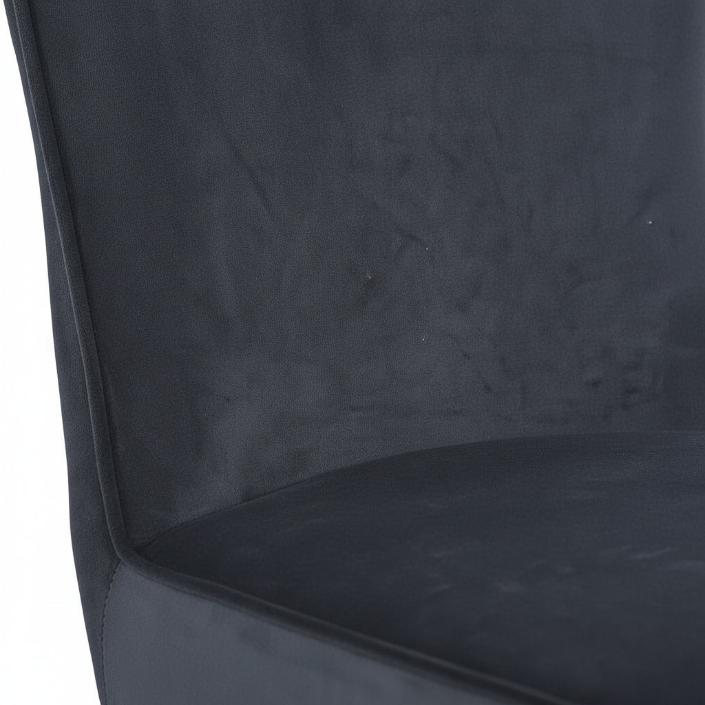 Lot 4 Chaises Salle à Manger Gabrielle Velours Noir Capitonné Pieds Métal Noir
